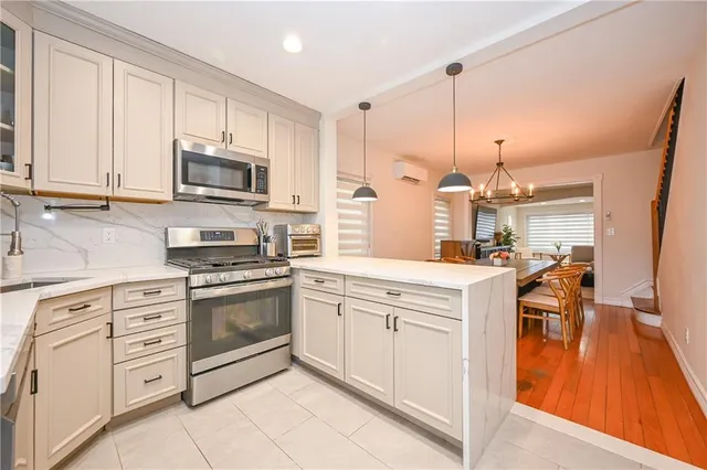 $915,000 | 6222 Avenue T | Mill Basin