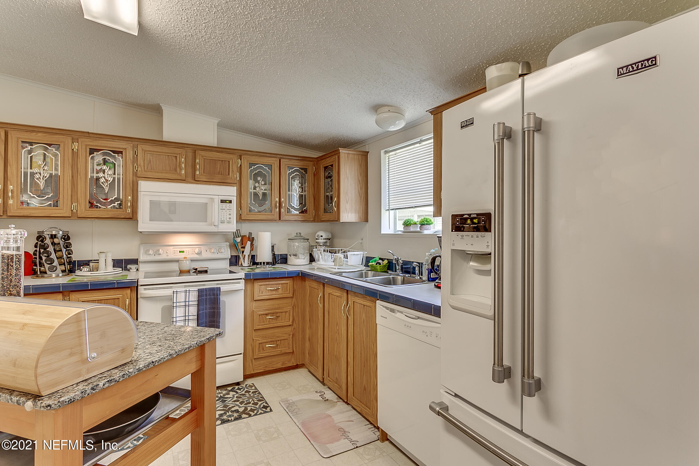 102 Cove Road Satsuma, FL 32189 - Photo 10 of 34 9-Kitchen-View-1