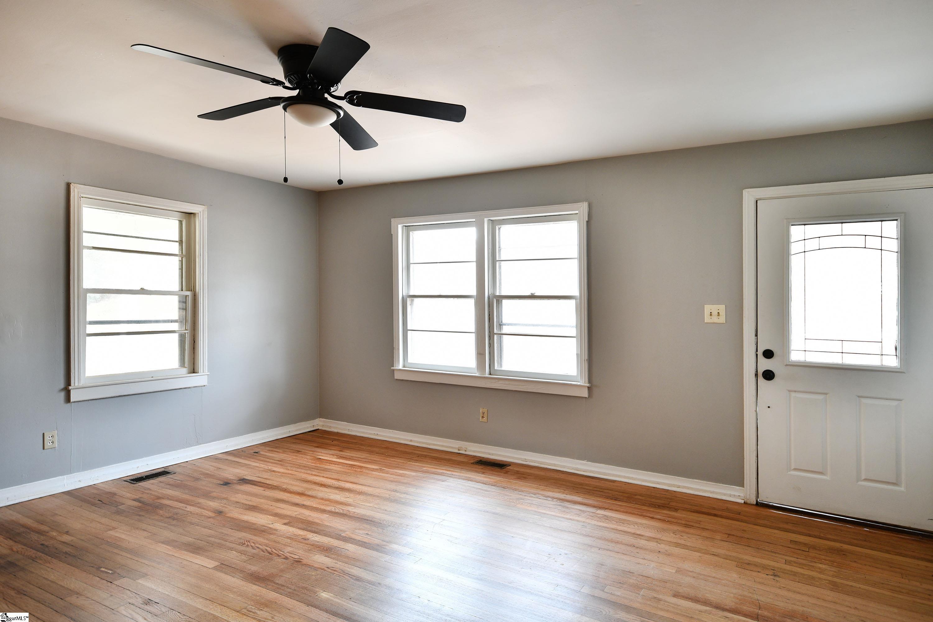 24 White Horse Rd Extension Greenville, SC 29605 - Photo 12 of 27 Gallery Image 12