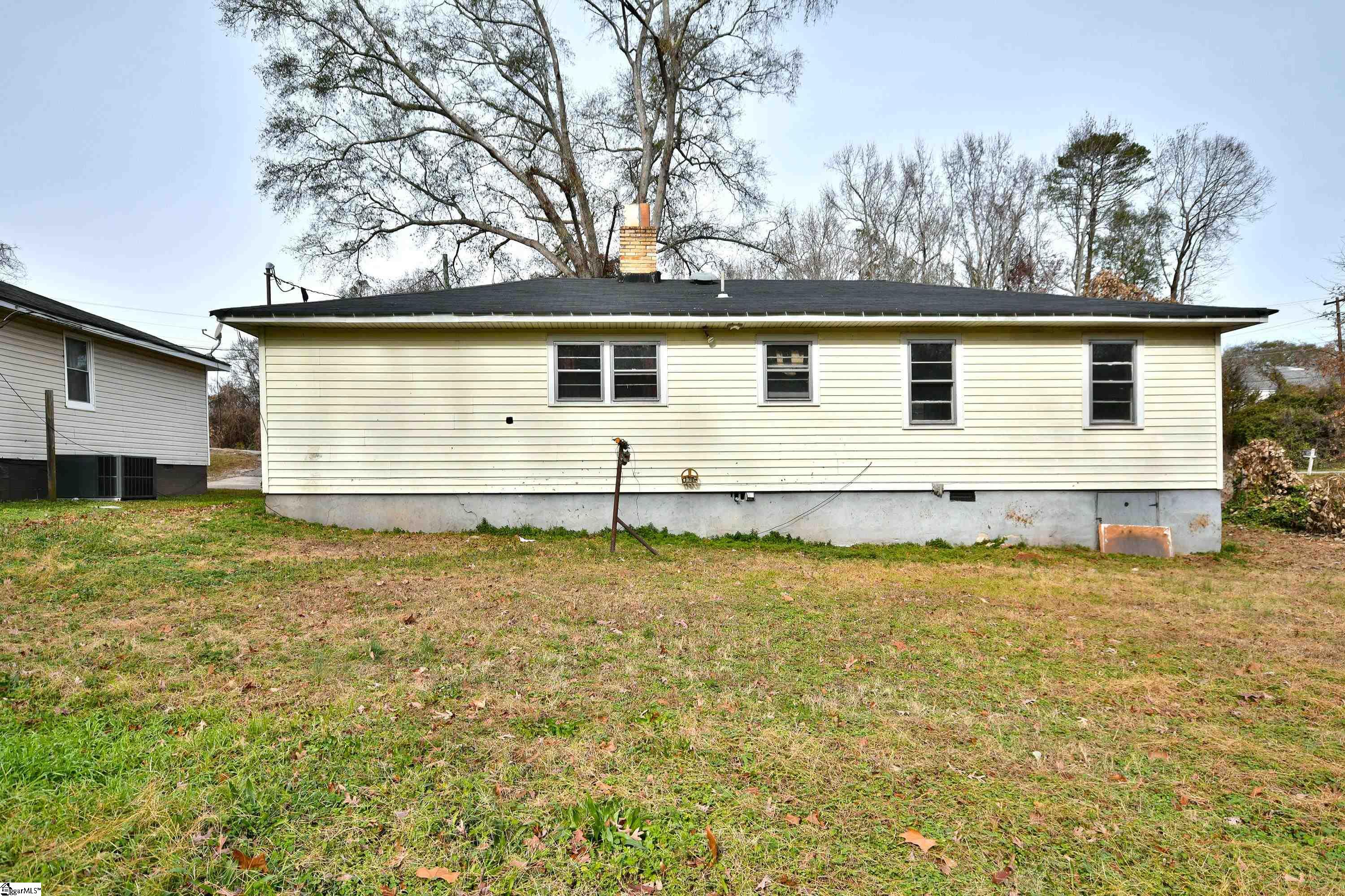 24 White Horse Rd Extension Greenville, SC 29605 - Photo 6 of 27 Gallery Image 6