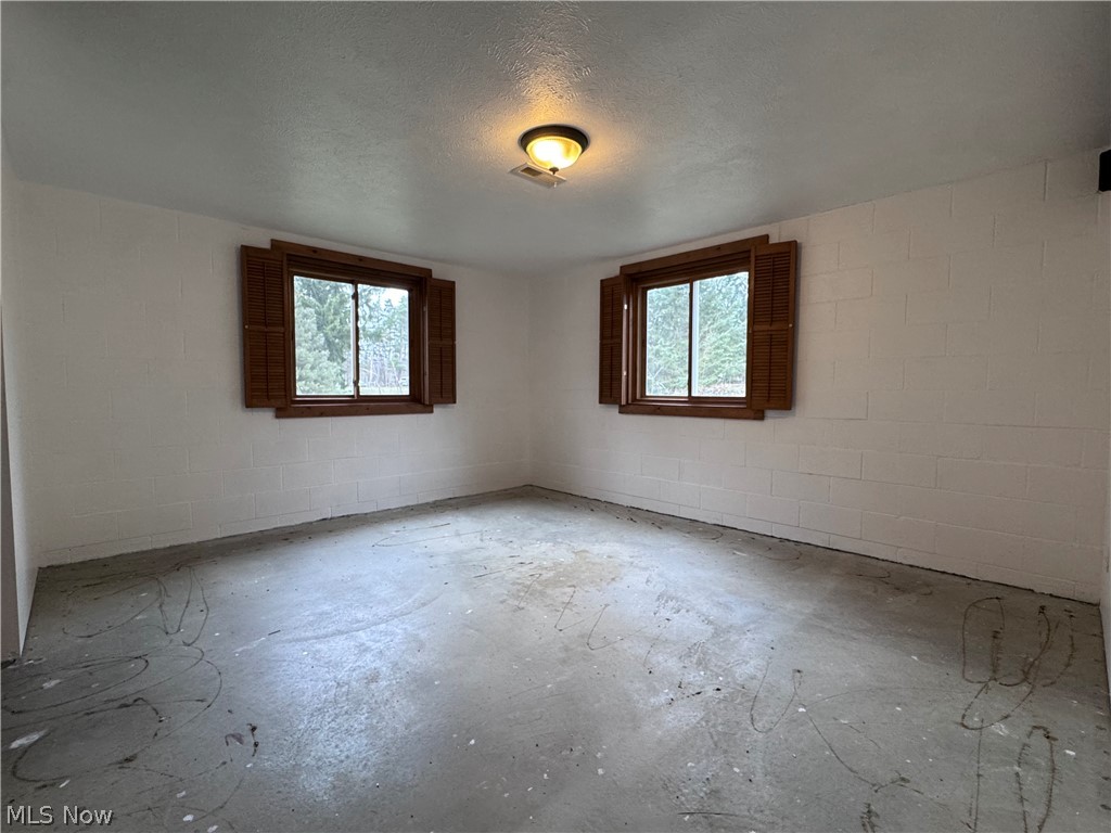 12942 Ravenna Road Chardon, OH 44024 - Photo 30 of 45