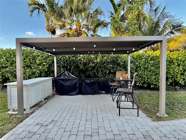 $1,780,000 | 12391 Southwest 75th Street, Miami, FL 33183