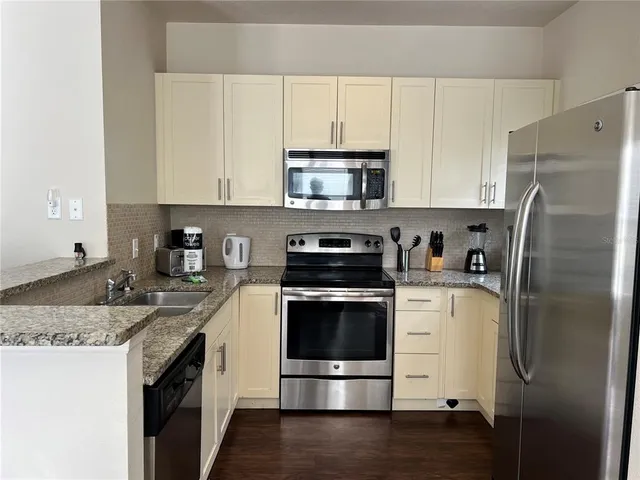 $2,400 | 2903 Edenshire Way, Unit 104, Kissimmee, FL 34746