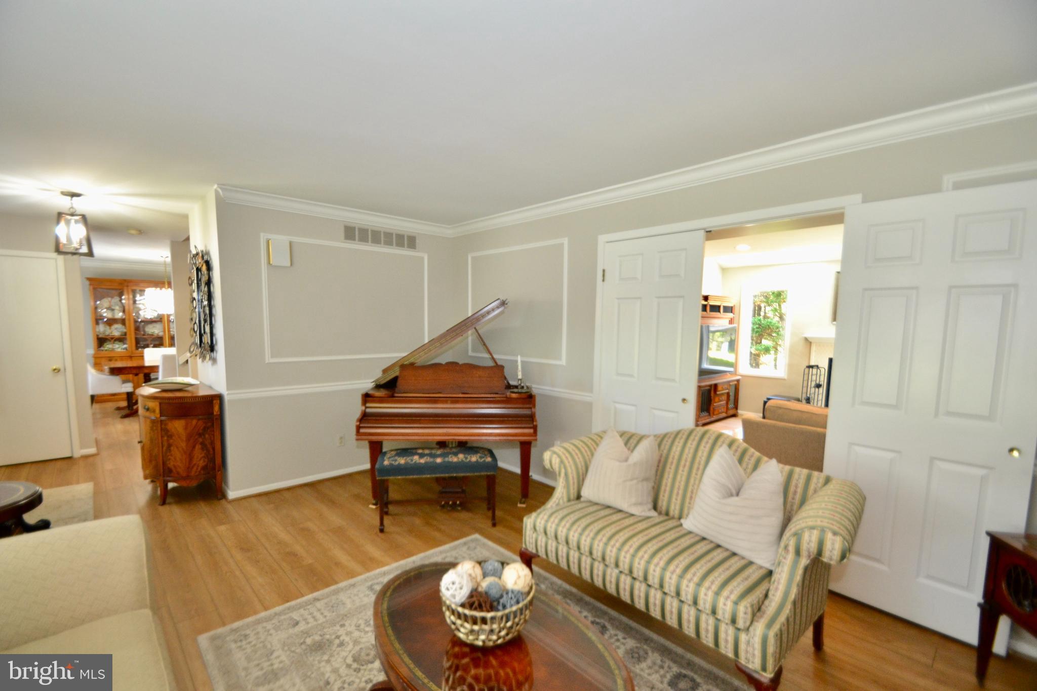 3750 Spring Lake Lane Owings Mills, MD 21117 - Photo 18 of 42 Living Room