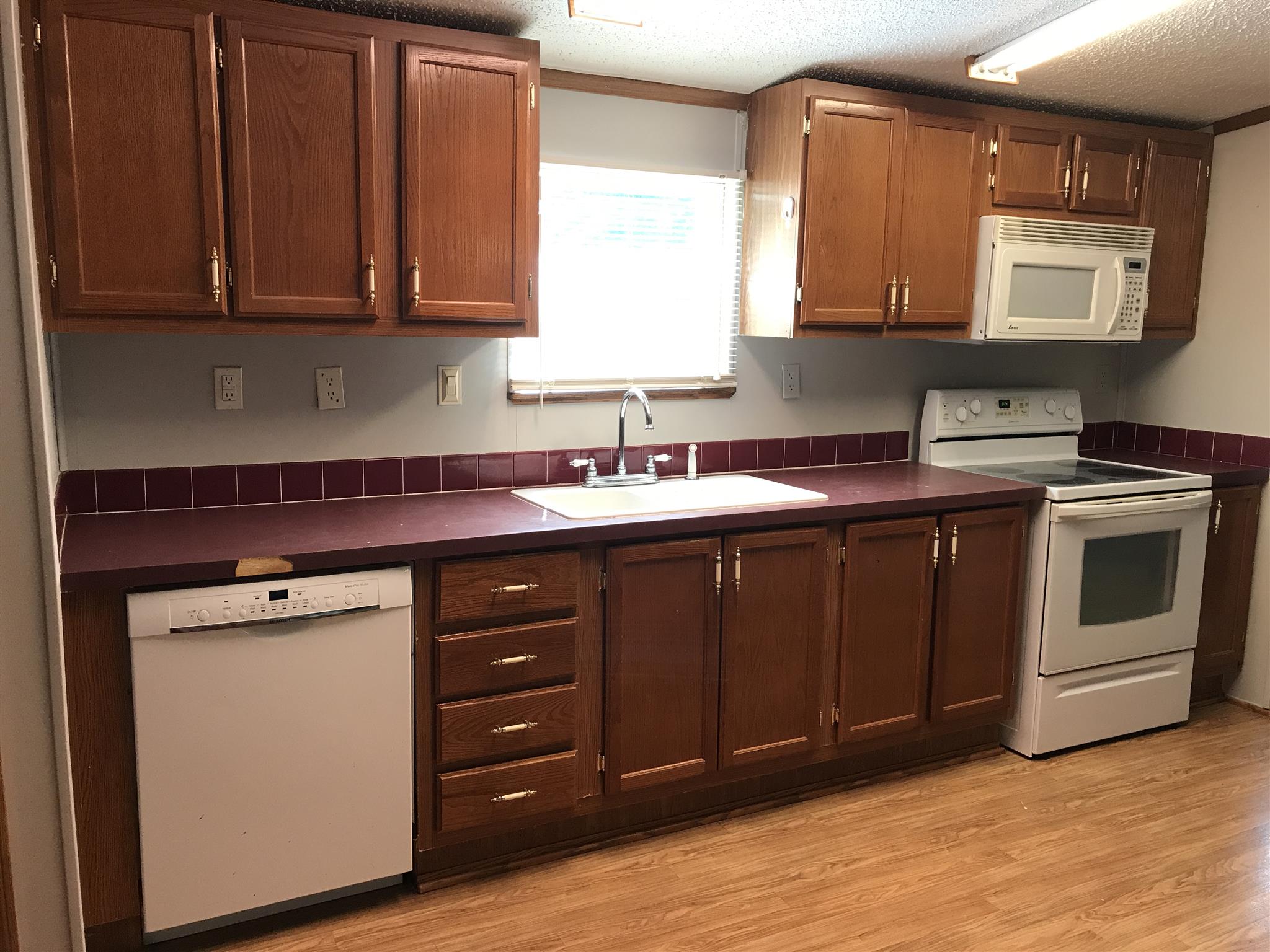 2261 Old Farmington Road Lewisburg, TN 37091 - Photo 5 of 13 Gallery Image 5