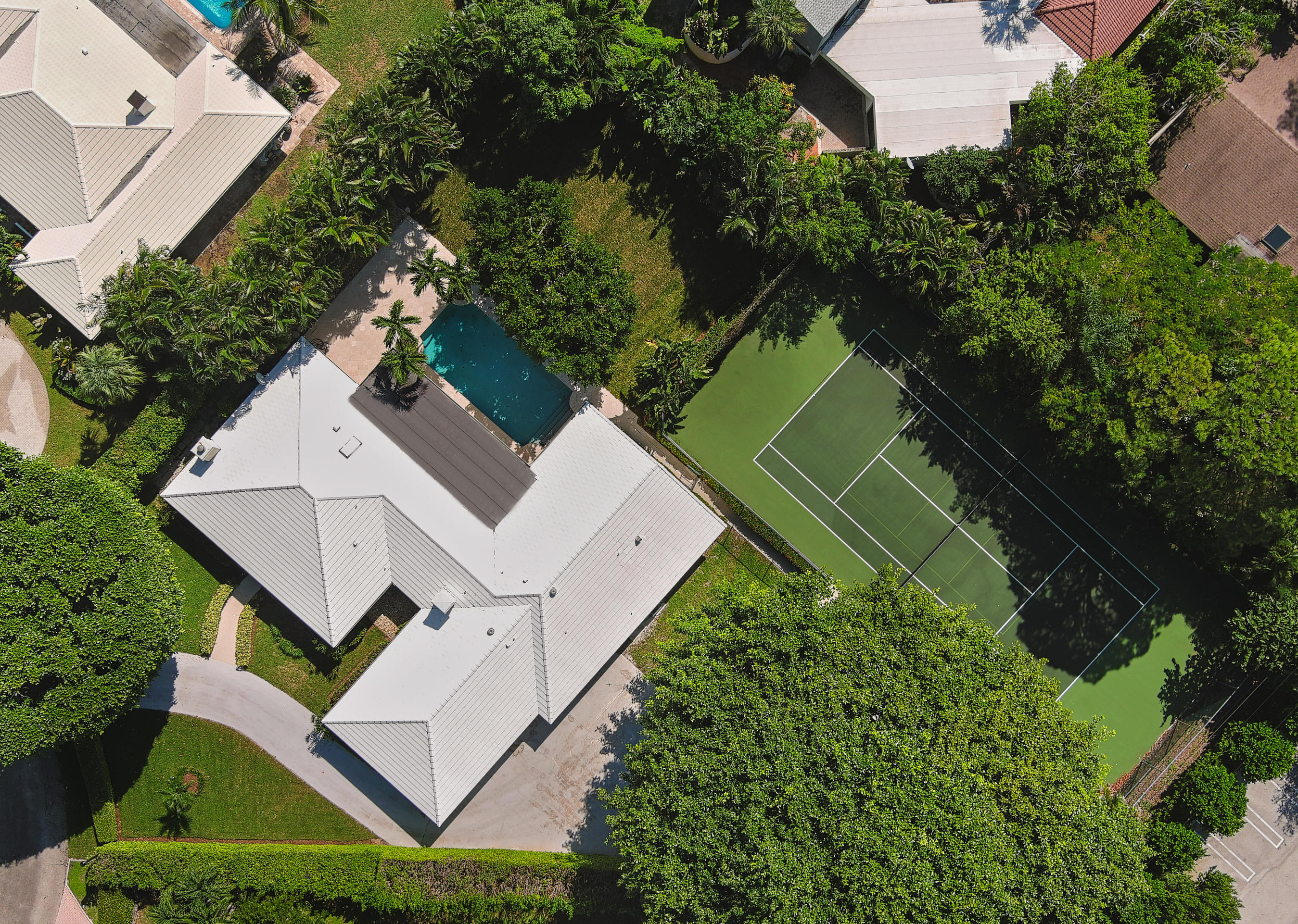 2730 Cardinal Circle Gulf Stream, FL 33483 - Photo 4 of 35 an aerial view of a house