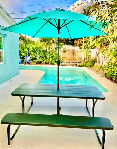 a view of a bench in a yard