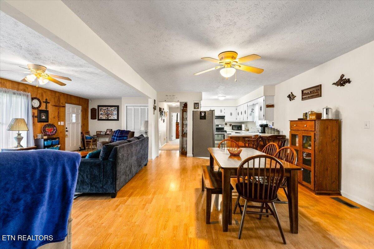 177 Thomas Road Speedwell, TN 37870 - Photo 12 of 46 15-177 Thomas Rd