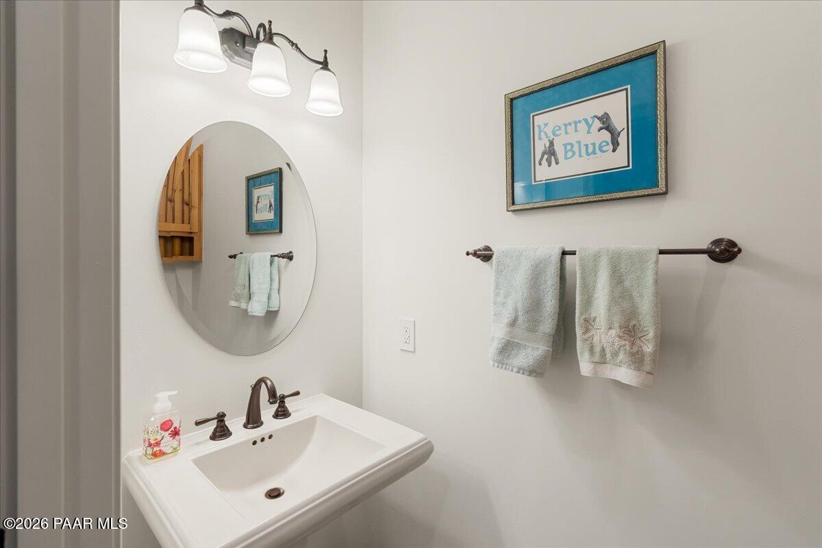 10540 North Patina Road Prescott, AZ 86305 - Photo 27 of 52 24-Powder Room