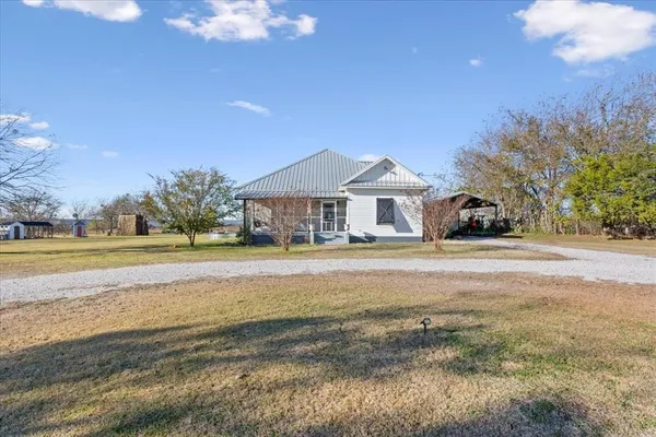 $574,000 | 1591 Highway 144, Meridian, TX 76665