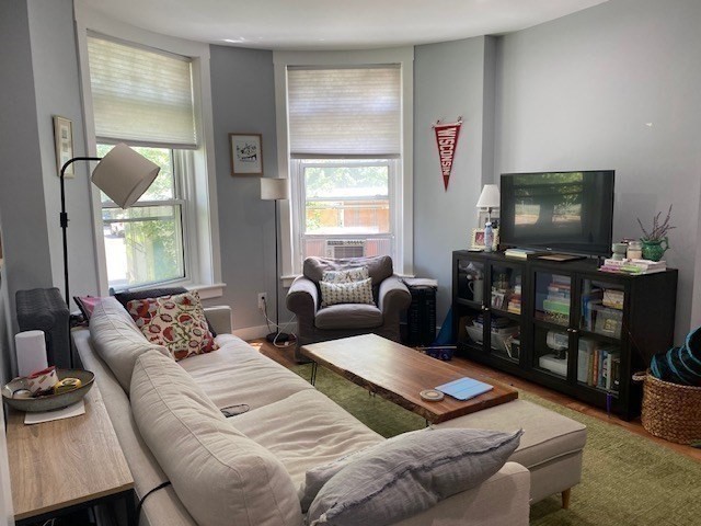 32 Winchester Street, Unit 1 Brookline, MA 02446 - Photo 4 of 26