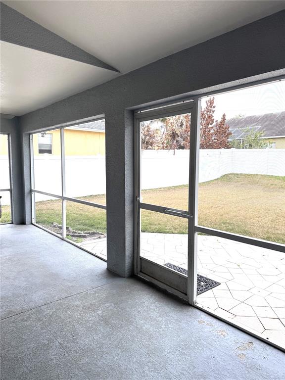 2616 Hickory View Loop Lakeland, FL 33813 - Photo 37 of 39 a view of an empty room with a large window