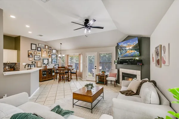 $367,500 | 1302 Redbud Lane, Leander, TX 78641