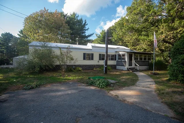 $165,000 | 20 Dana Road, Barre, MA 01005