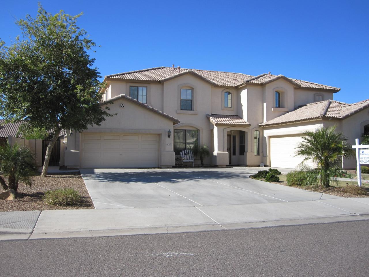 3764 South Martingale Road Gilbert, AZ 85297 - Photo 1 of 37 Front of Home