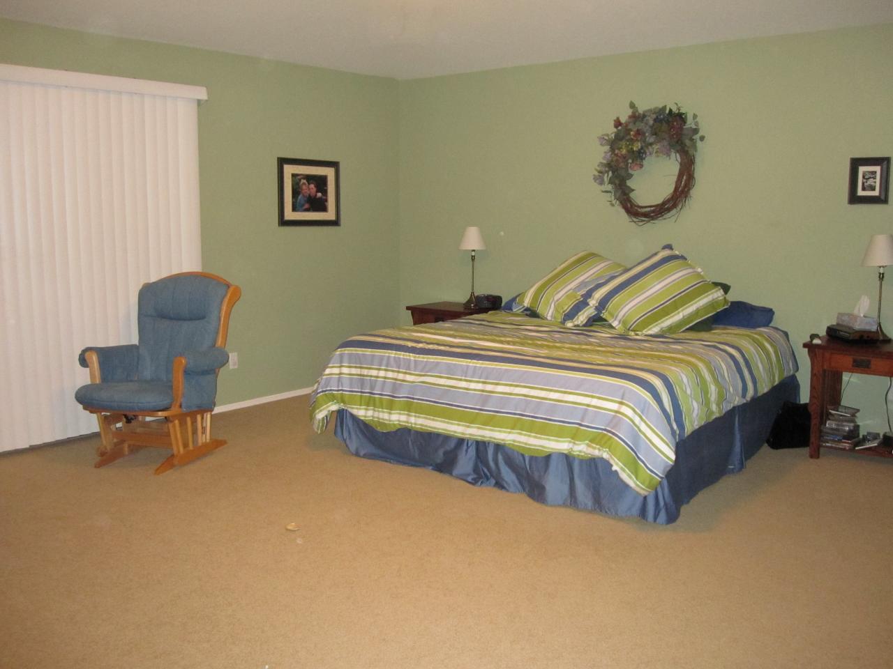 3764 South Martingale Road Gilbert, AZ 85297 - Photo 23 of 37 Huge Master Bedroom