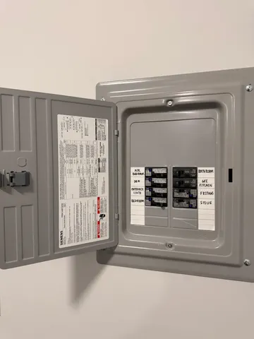 $1,369 | 906 Summit Avenue, Unit 3R, Union City, NJ 07087