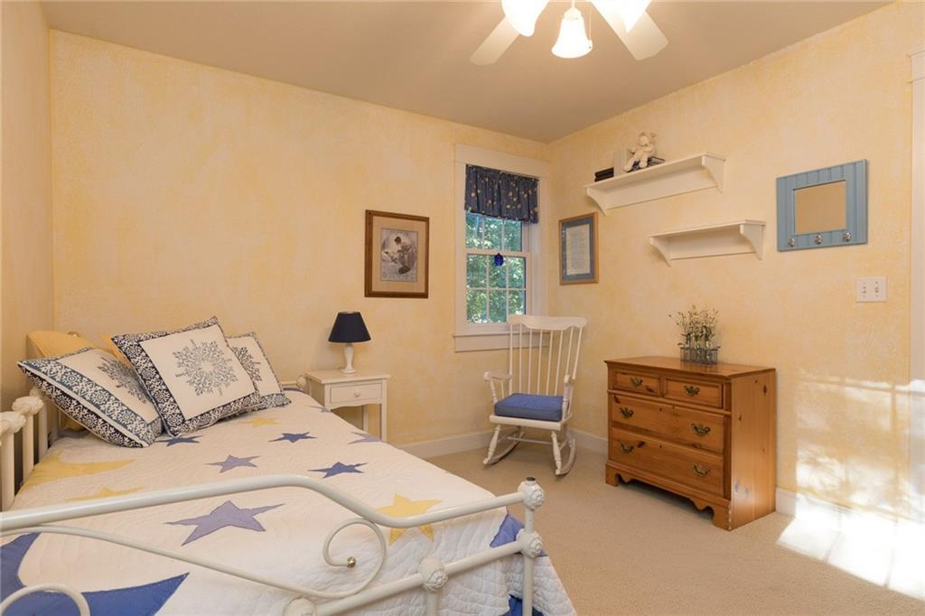 19 Passaic Road Cape Neddick, ME 03902 - Photo 31 of 34 What a sweet room!
