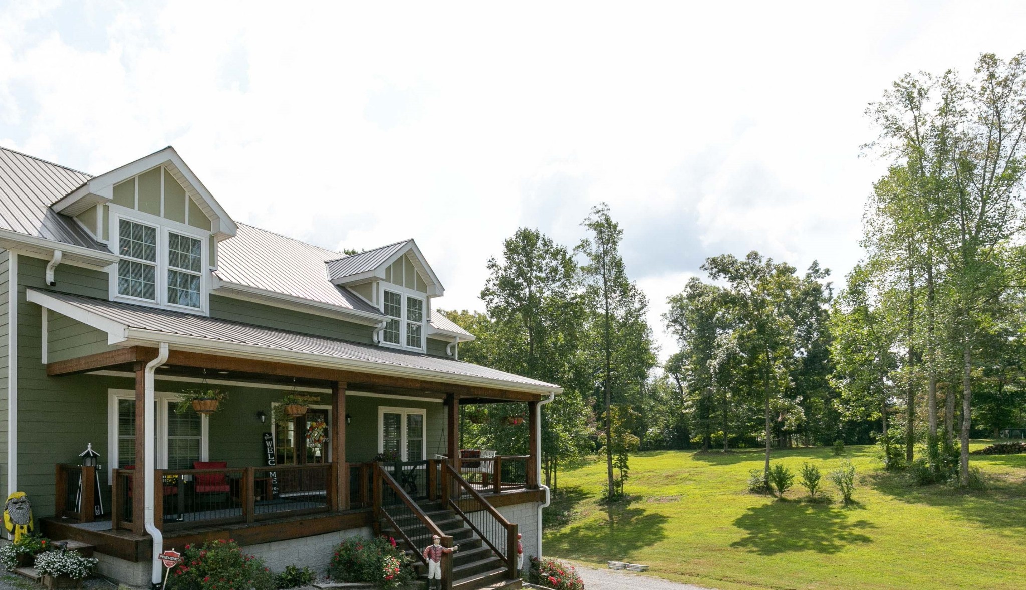 4920 Galen Road Lafayette, TN 37083 - Photo 3 of 47 a view of a house with swimming pool and sitting area