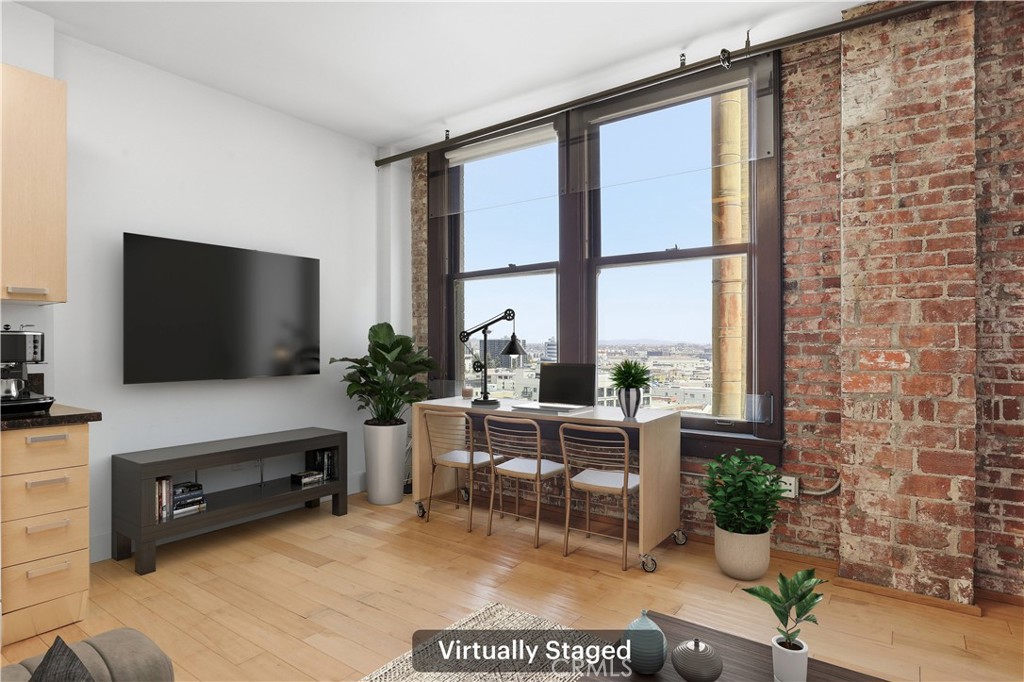460 South Spring Street, Unit 1008 Los Angeles, CA 90013 - Photo 3 of 27 VIRTUALLY STAGED