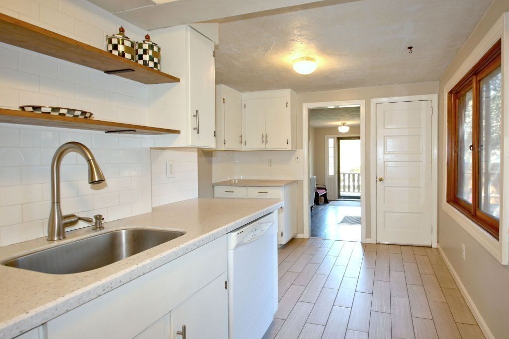 10 Dudley Road Wayland, MA 01778 - Photo 7 of 24 Gallery Image 7