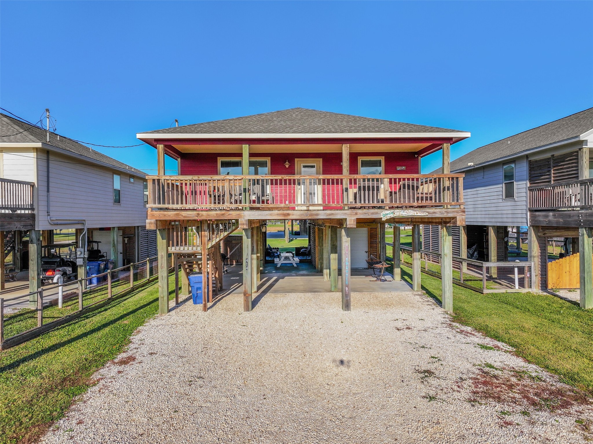 414 Thunder Road Surfside Beach, TX 77541 - Photo 3 of 48