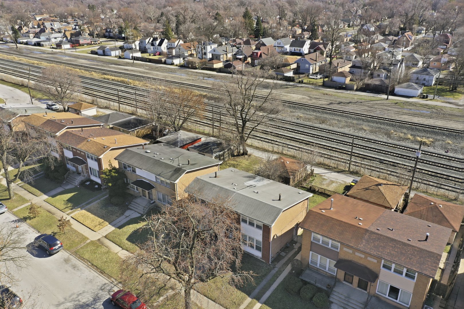 74 West 140th Street Riverdale, IL 60827 - Photo 32 of 37 an aerial view of a building with outdoor space