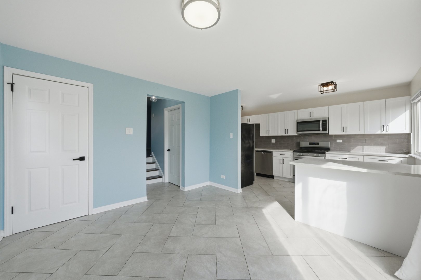 74 West 140th Street Riverdale, IL 60827 - Photo 8 of 37 a view of a kitchen with electric appliances