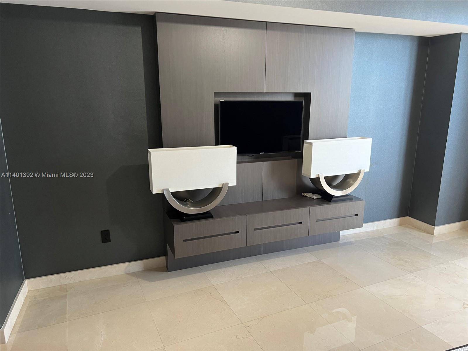 901 Brickell Key Boulevard, Unit 2506 Miami, FL 33131 - Photo 19 of 24 a view of workspace