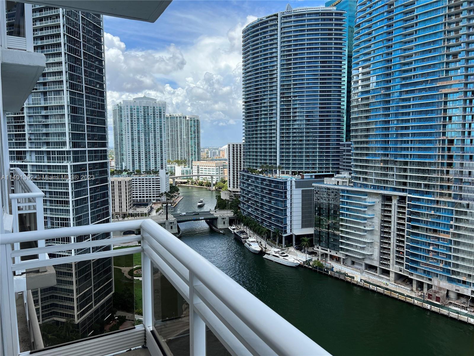 901 Brickell Key Boulevard, Unit 2506 Miami, FL 33131 - Photo 6 of 24 a view of a balcony