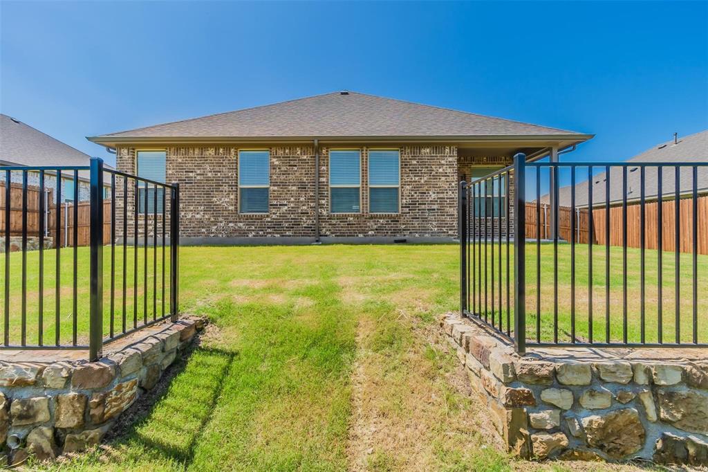 1343 Fox Hollow Road Krum, TX 76249 - Photo 35 of 37