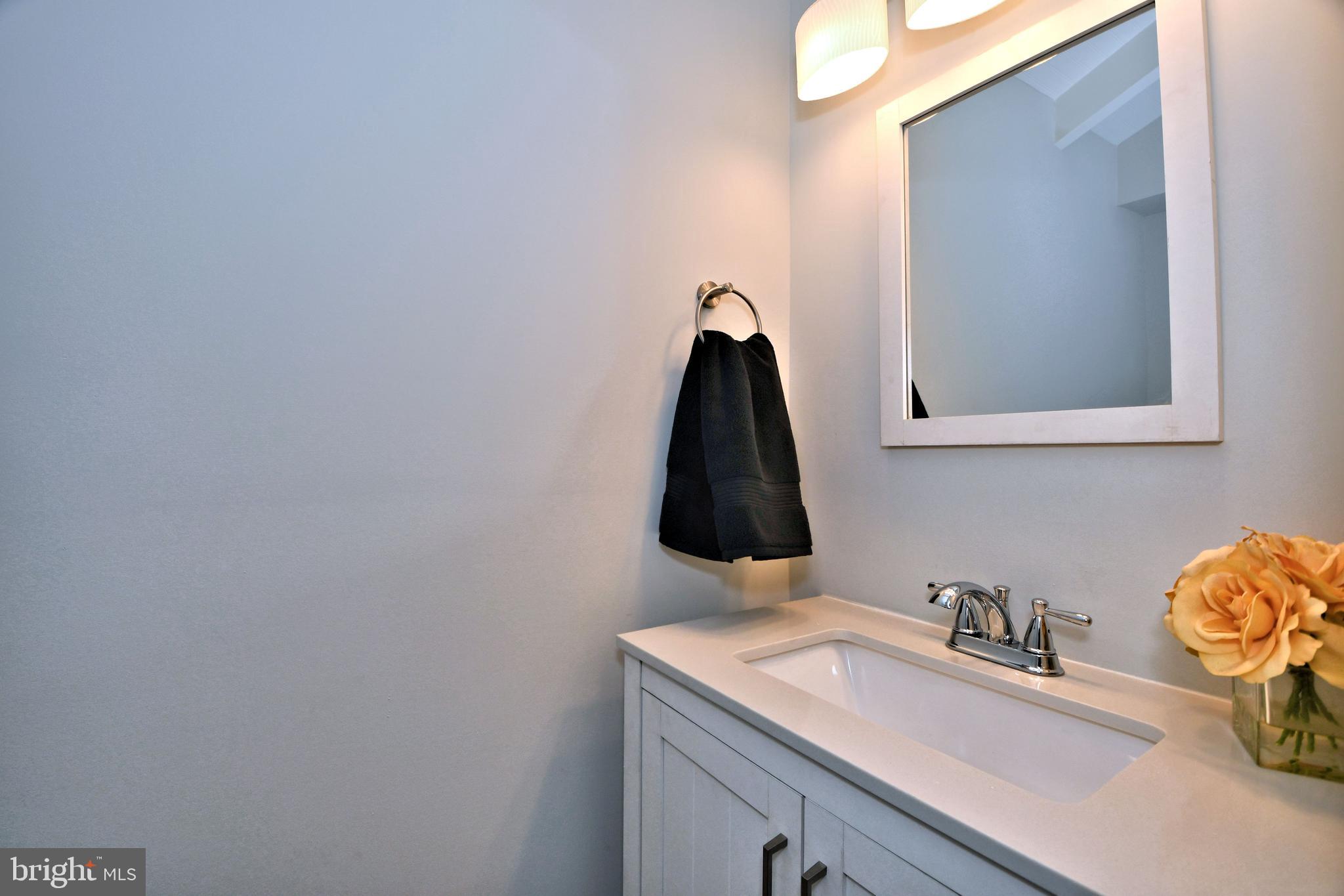 539 Stanbridge Road Morton, PA 19070 - Photo 29 of 48 Powder Room