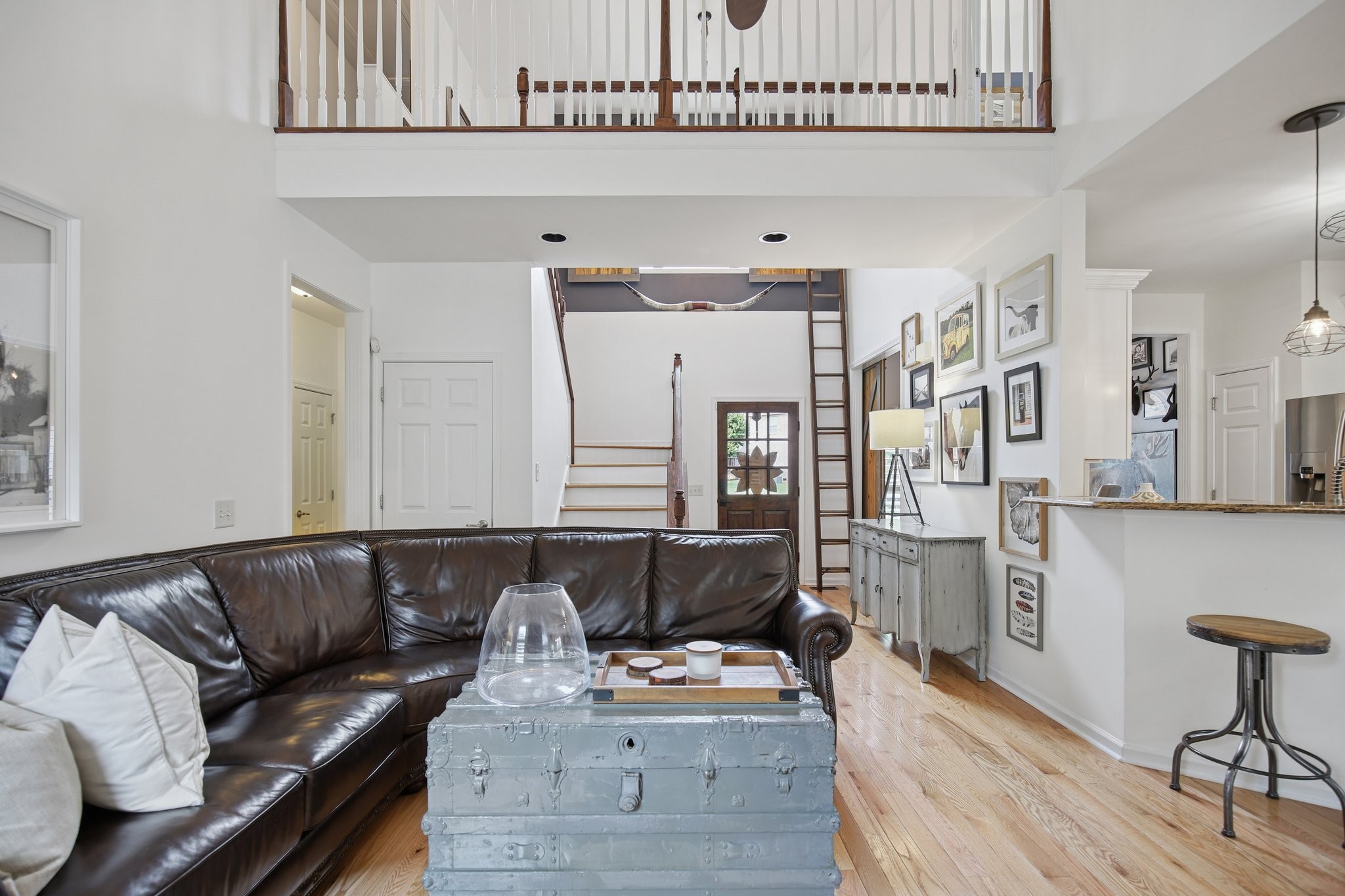 135 Ruland Circle Hendersonville, TN 37075 - Photo 21 of 89 a living room with furniture and a chandelier