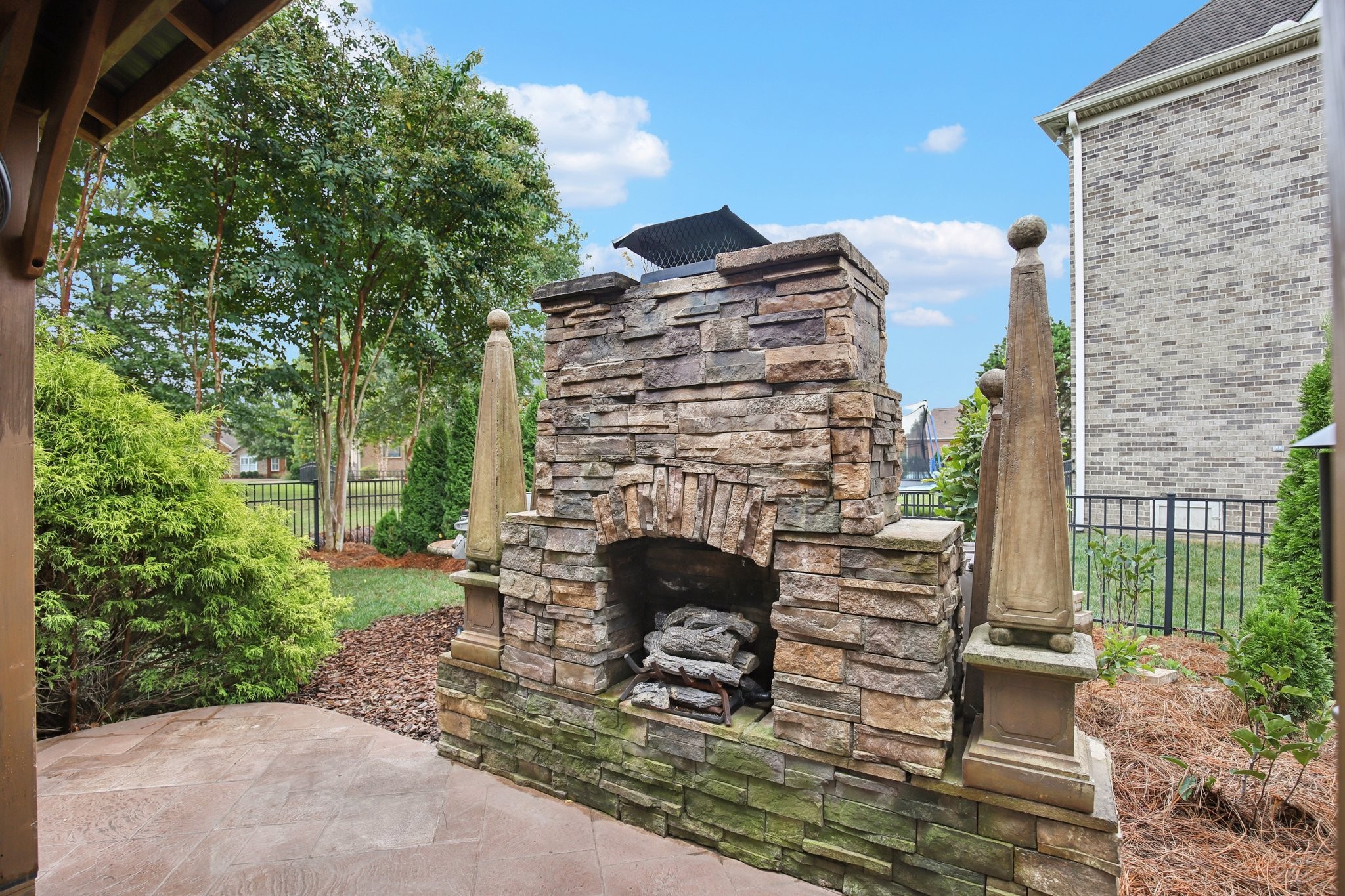 135 Ruland Circle Hendersonville, TN 37075 - Photo 83 of 89 a front view of a house with a yard