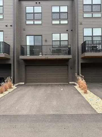 $3,650 | 314 Summit Circle, Lombard, IL 60148