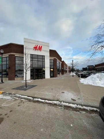 $3,650 | 314 Summit Circle, Lombard, IL 60148