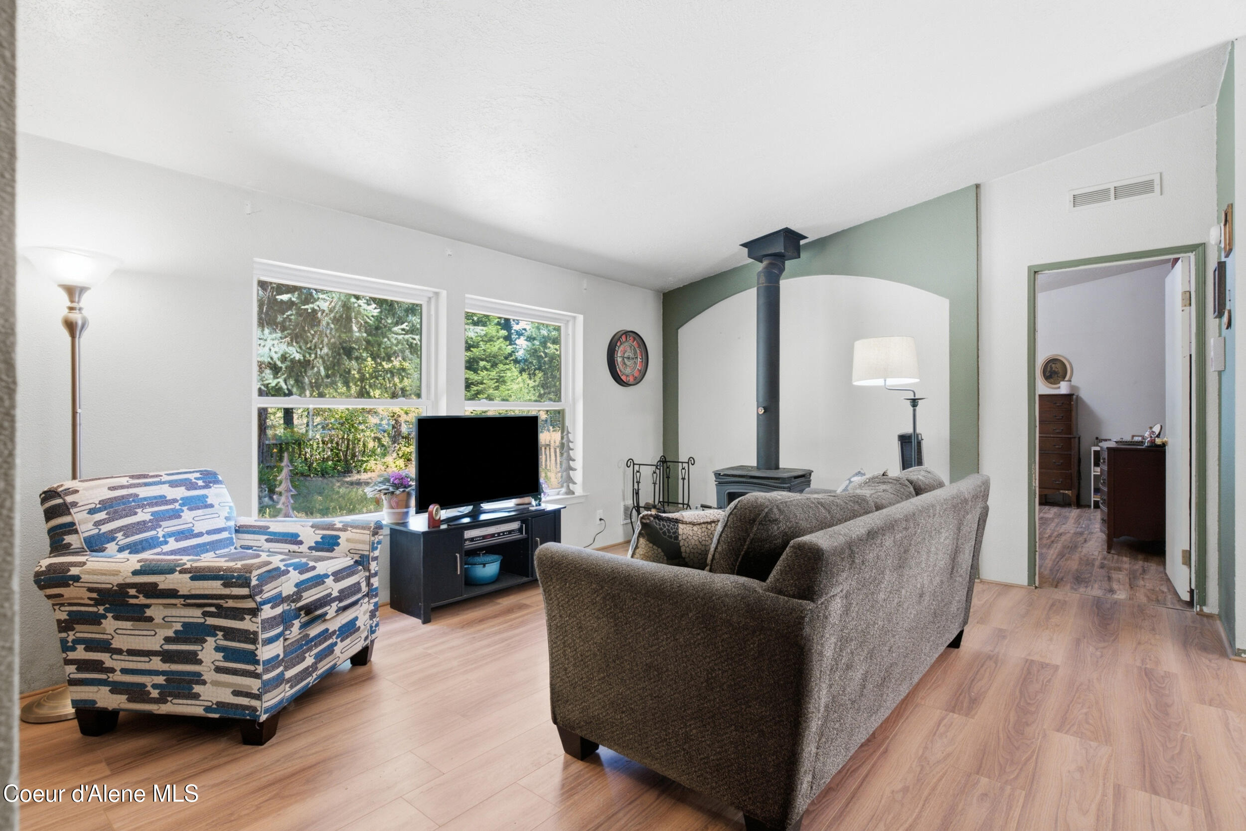 428 South Rena Road Oldtown, ID 83822 - Photo 15 of 53 Living Area