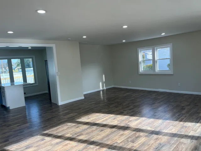 $3,200 | 19 Merion Drive, Somers Point, NJ 08244