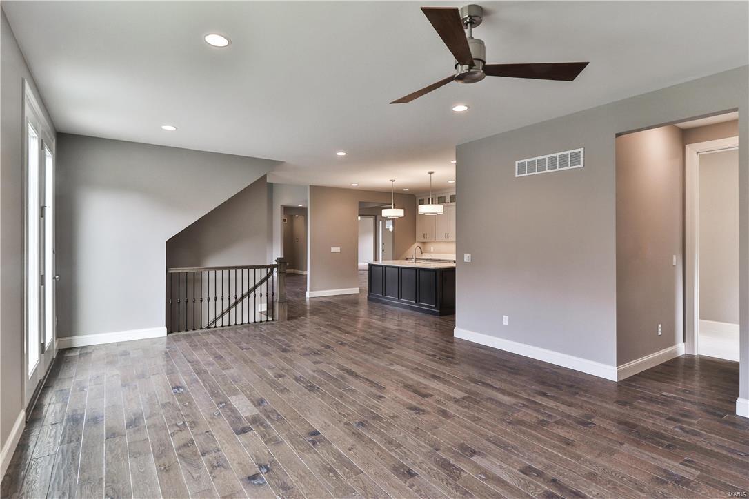1043 Bridleridge Crossing Spur High Ridge, MO 63049 - Photo 33 of 55