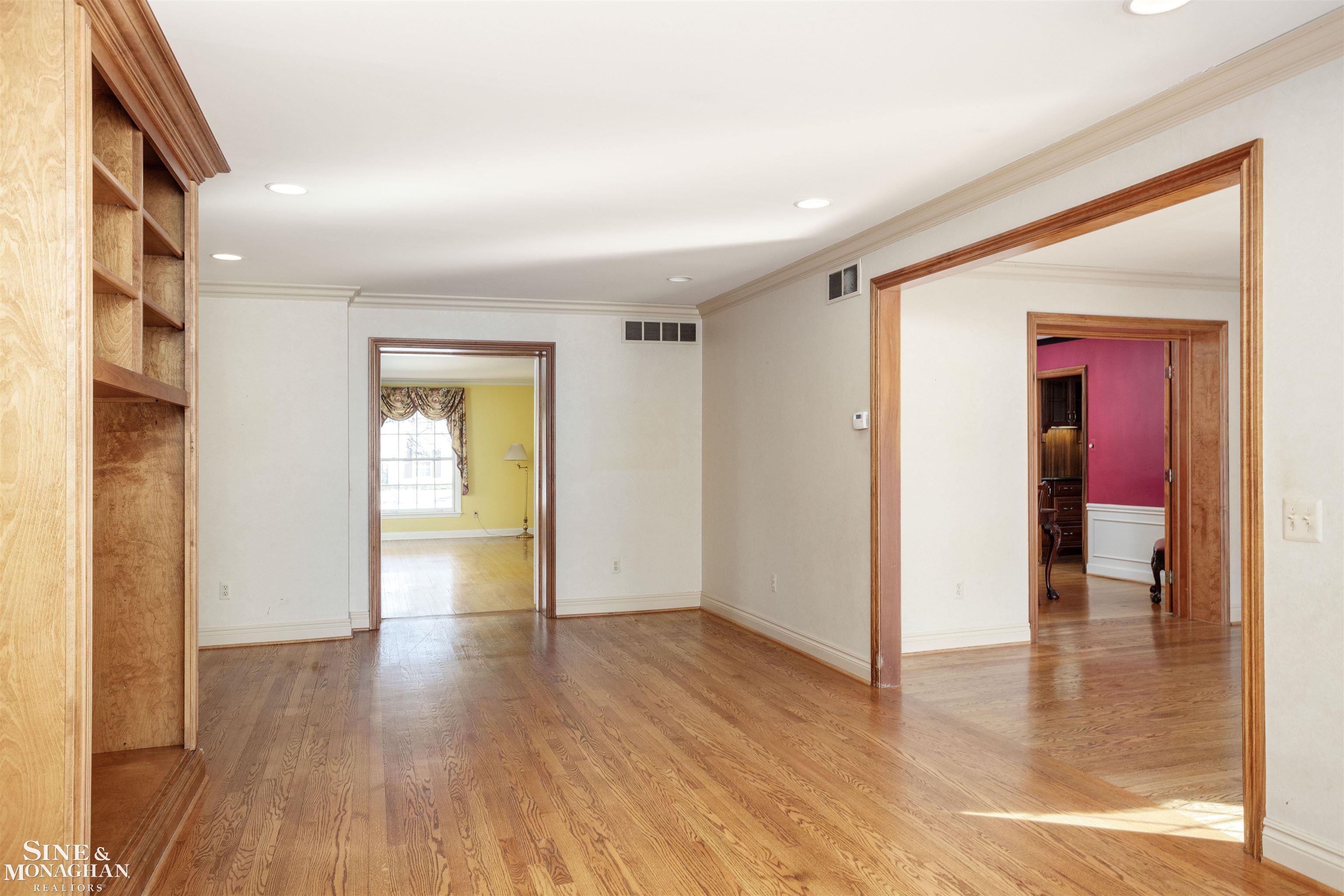 911 Whittier Road Grosse Pointe, MI 48230 - Photo 12 of 57 50166486-66702df1-3b57-4144-a09b-d4216a341abf.JPG