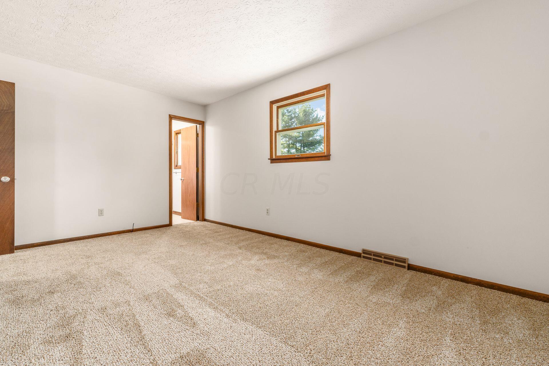 14767 Morse Road Southwest Pataskala, OH 43062 - Photo 28 of 40 Master bedroom