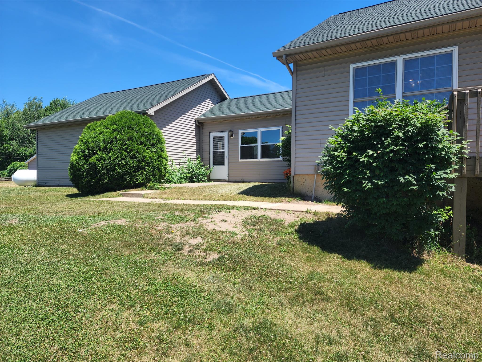 160 South Gibbs Road Albion, MI 49224 - Photo 6 of 46