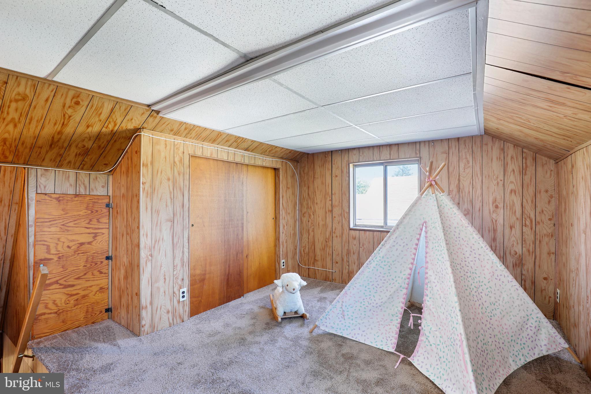 7312 Bay Front Road Baltimore, MD 21219 - Photo 25 of 35