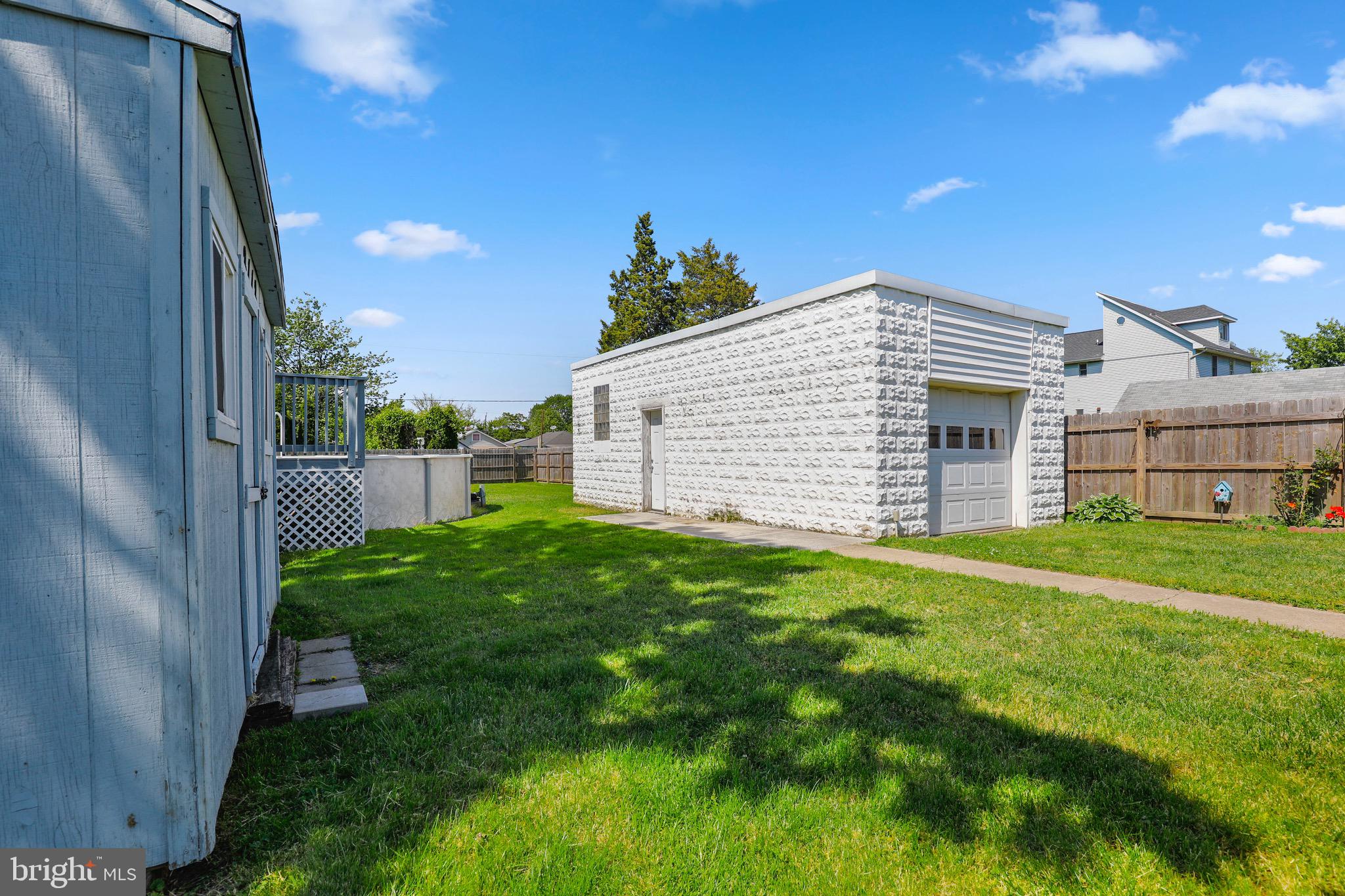 7312 Bay Front Road Baltimore, MD 21219 - Photo 31 of 35