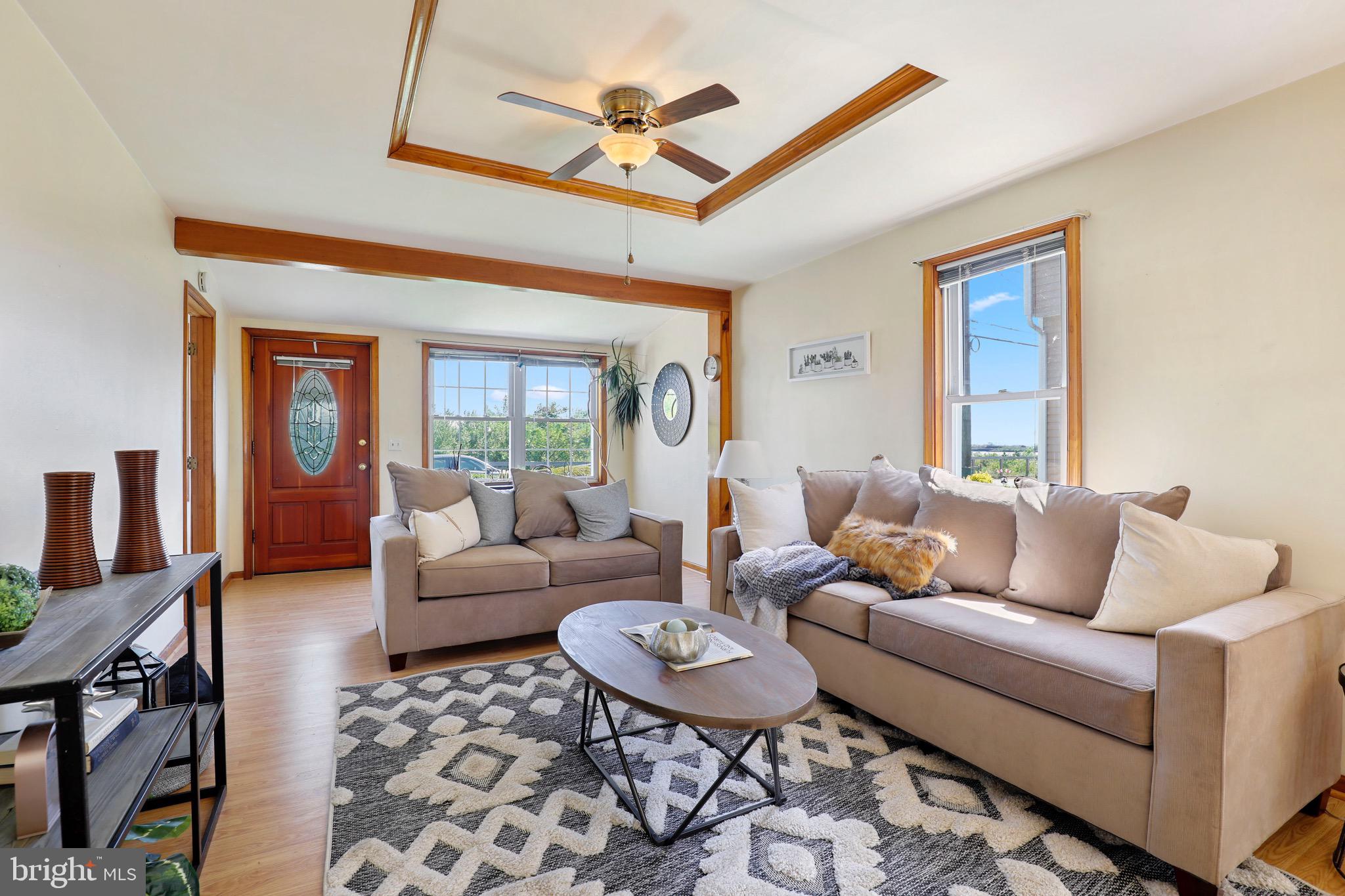 7312 Bay Front Road Baltimore, MD 21219 - Photo 6 of 35
