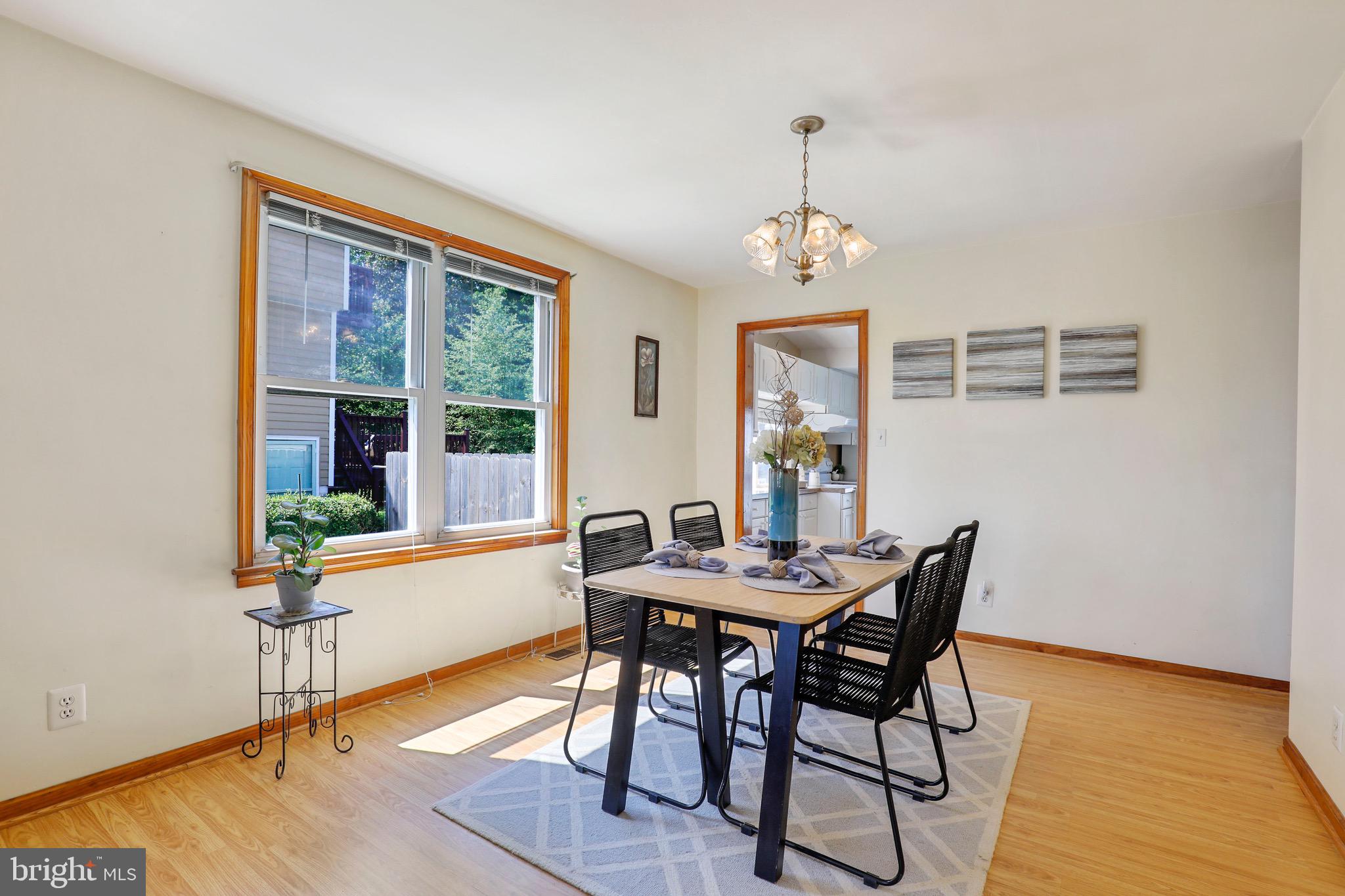7312 Bay Front Road Baltimore, MD 21219 - Photo 7 of 35 Dining Room