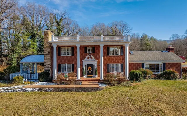 $895,000 | 8217 South East Highway, Elkton, VA 22827