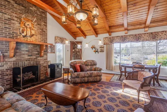 $895,000 | 8217 South East Highway, Elkton, VA 22827