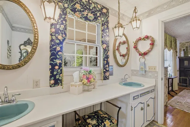 $895,000 | 8217 South East Highway, Elkton, VA 22827