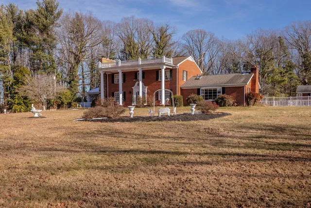 $895,000 | 8217 South East Highway, Elkton, VA 22827